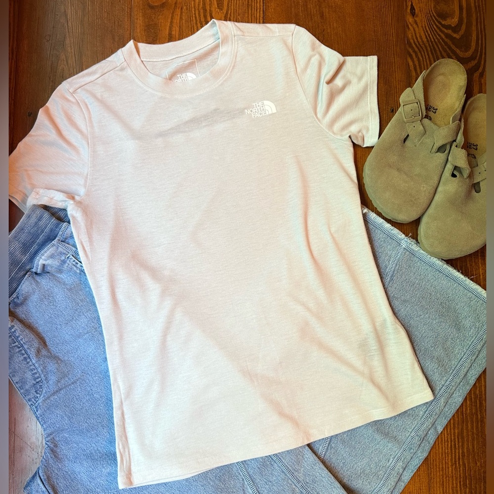 The North Face Breathable Gray Tee 🩶
